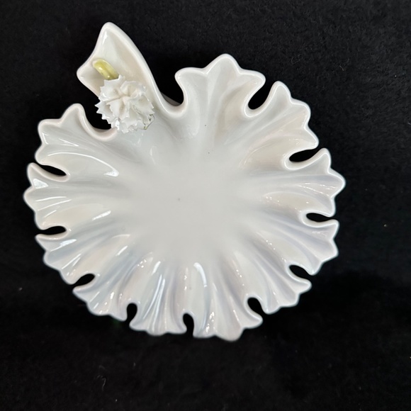 Vintage Lenwile China, Ardalt Japan Verithin! Leaf design dish. - Picture 3 of 5